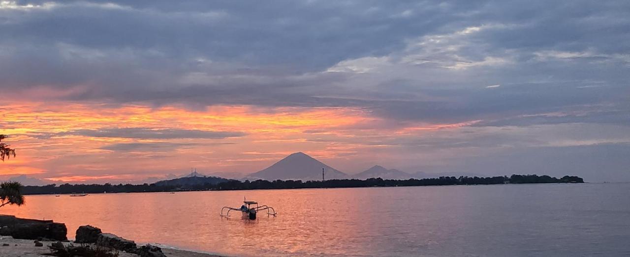 Purple Beach - Maithelia - Gili Air Ngoại thất bức ảnh