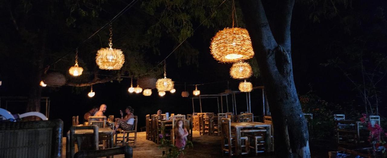 Purple Beach - Maithelia - Gili Air Ngoại thất bức ảnh