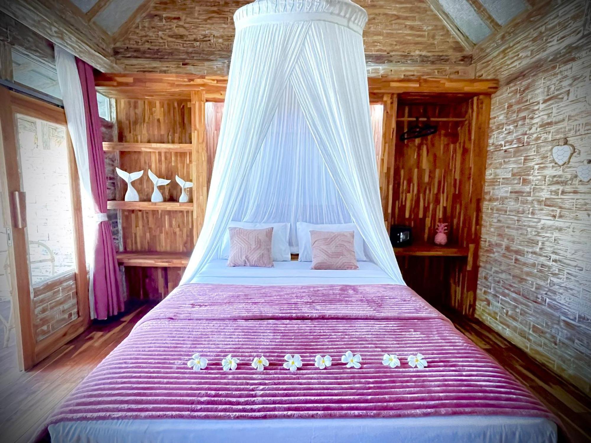 Purple Beach - Maithelia - Gili Air Ngoại thất bức ảnh