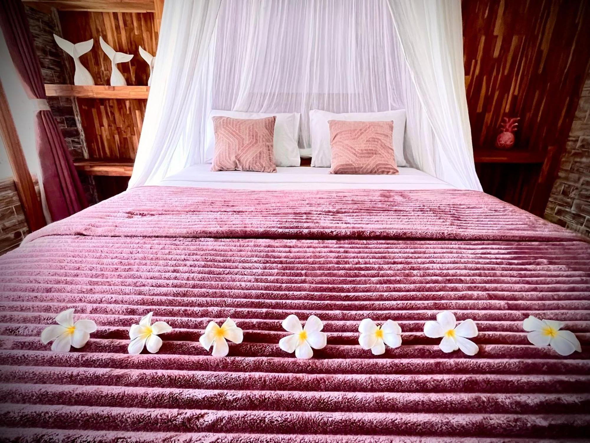 Purple Beach - Maithelia - Gili Air Ngoại thất bức ảnh