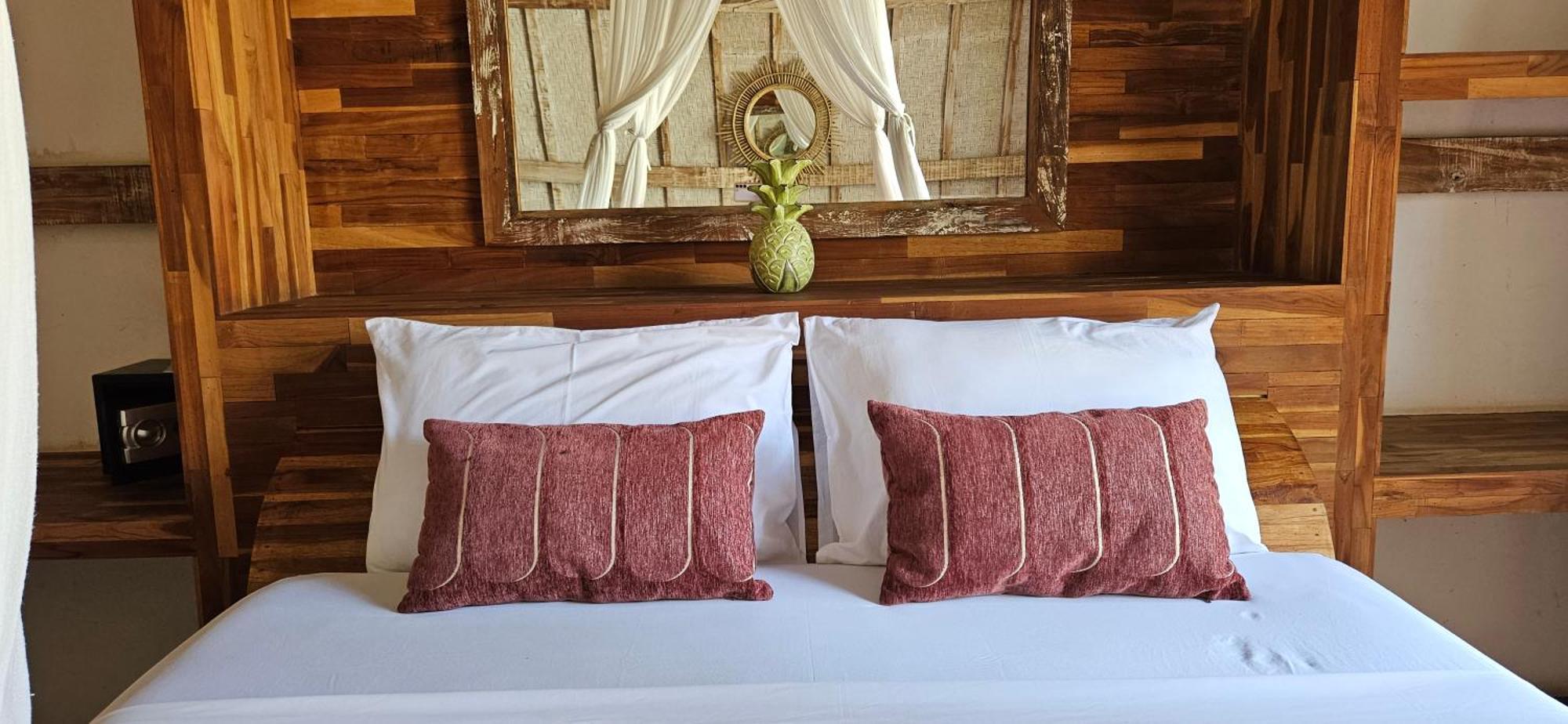 Purple Beach - Maithelia - Gili Air Ngoại thất bức ảnh