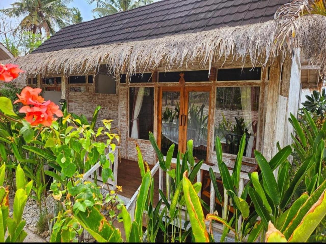 Purple Beach - Maithelia - Gili Air Ngoại thất bức ảnh